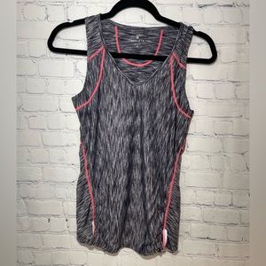 Athleta Gray Pop Space Dye size small gray/blk/white with pink detailing